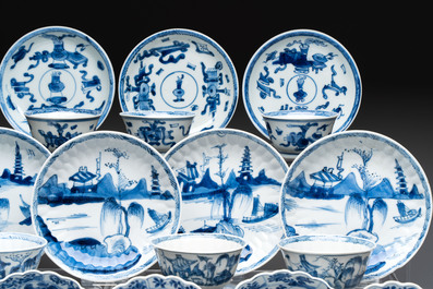 13 Chinese blue and white cups and 15 saucers, Kangxi