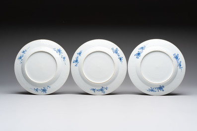 Six Chinese blue and white plates with floral design, Qianlong
