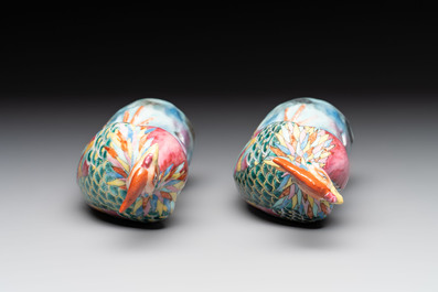 * A pair of Chinese famille rose models of pheasants, 18/19th C.