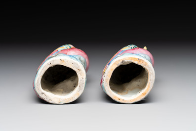 * A pair of Chinese famille rose models of pheasants, 18/19th C.