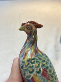* A pair of Chinese famille rose models of pheasants, 18/19th C.