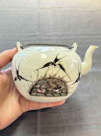 Four Chinese blue, white and famille rose covered teapots, Tongzhi and Hu Mao Ji 胡茂記 mark, Kangxi and later