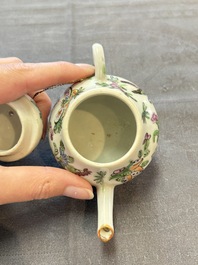 Four Chinese blue, white and famille rose covered teapots, Tongzhi and Hu Mao Ji 胡茂記 mark, Kangxi and later