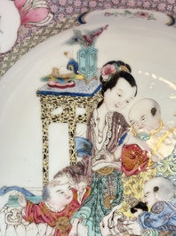A fine Chinese famille rose ruby-back eggshell plate with a lady and playing boys, Yongzheng