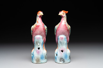 * A pair of Chinese famille rose models of pheasants, 18/19th C.