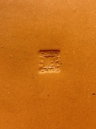 Two Chinese Yixing stoneware teapots, Hu Ji 胡記 and Wen Ji 聞記 marks, 19/20th C.