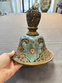 A Chinese cloisonn&eacute; tripod censer and cover, 19th C.