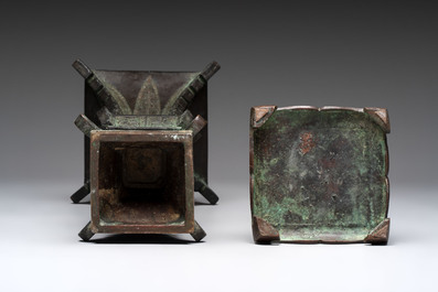 A Chinese archaistic bronze 'gu' vase and stand, Qing