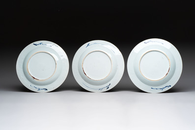 19 Chinese blue and white plates with antiquities, floral, and landscape design, Kangxi
