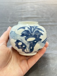 Two Chinese blue and white 'Long Eliza' jarlets, Kangxi