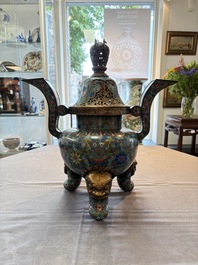 A Chinese cloisonn&eacute; tripod censer and cover, 19th C.