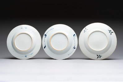 15 Chinese blue and white plates with floral and 'shou 壽' design, Yongzheng mark, 18th C.