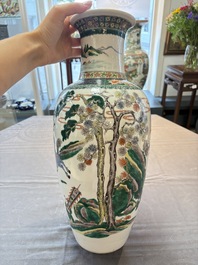 A Chinese famille verte 'Feng Shen Yan Yi 封神演義' vase, Kangxi mark, 19th C.