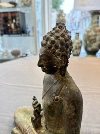 A rare Thai bronze Buddha Shakyamuni, Mon-Dvaravati period, 8/9th C.