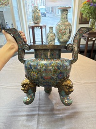 A Chinese cloisonn&eacute; tripod censer and cover, 19th C.