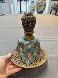 A Chinese cloisonn&eacute; tripod censer and cover, 19th C.