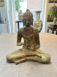 A rare Thai bronze Buddha Shakyamuni, Mon-Dvaravati period, 8/9th C.