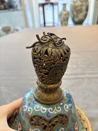 A Chinese cloisonn&eacute; tripod censer and cover, 19th C.