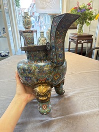 A Chinese cloisonn&eacute; tripod censer and cover, 19th C.