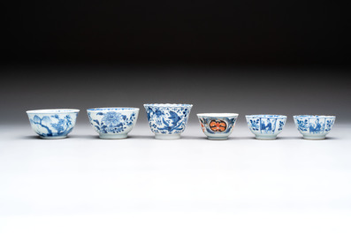 22 Chinese blue, white and famille rose wares, Kangxi and Qianlong