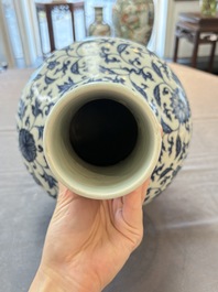 A gilt-bronze-mounted Chinese blue and white bottle vase with floral design, 19/20th C.