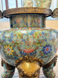A Chinese cloisonn&eacute; tripod censer and cover, 19th C.