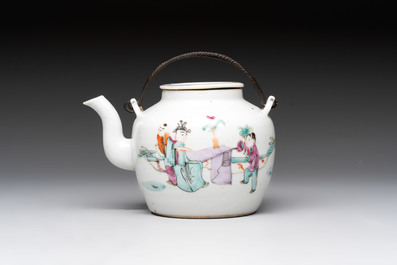 Four Chinese famille rose and verte wares, Zhang Yi Tai Hui 張義泰繪 mark, 19th C.