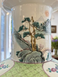 A fine Chinese famille rose 'Qi Guan Xun Mu 棄官尋母' rouleau vase, Qianlong mark, 19th C.