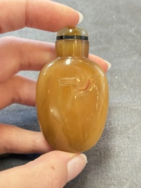 A collection of nine Chinese agate snuff bottles, 20th C.
