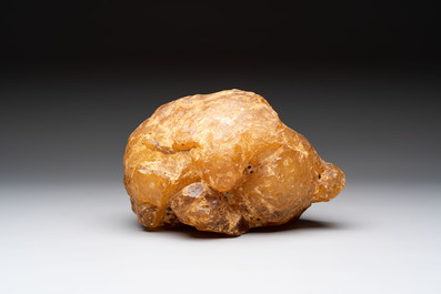 A large lump of copal or amber, 4220 grams
