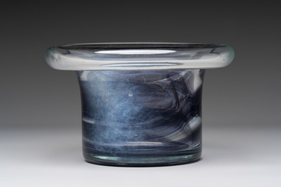 Willem Heesen (The Netherlands, 1925-2007): Two glass vases, signed and numbered, De Oude Horn, 1978