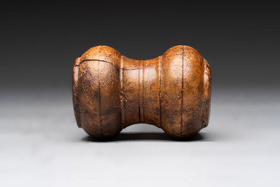 Two wooden Gothic panels, a bowl, board and a gaffel, 15th C. and later