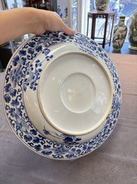 Two large Chinese blue and white 'Meng De Xian Dao 孟德獻刀' dishes, Kangxi