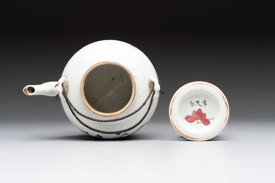 Four Chinese famille rose and verte wares, Zhang Yi Tai Hui 張義泰繪 mark, 19th C.