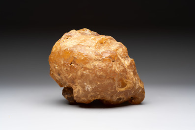 A large lump of copal or amber, 4220 grams