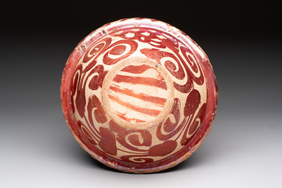 A Hispano-Moresque lustreware bowl, Spain, 17th C.