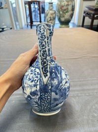 A Japanese Arita blue and white jug and a silver-mounted tankard, Edo, 17/18th C.