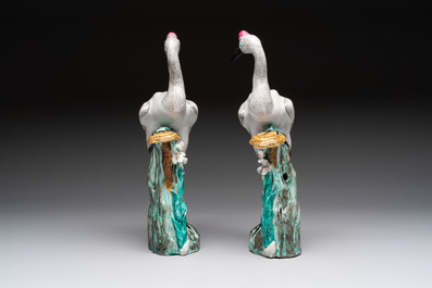 A pair of Chinese famille rose 'crane' groups, 19th C.