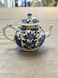 A small Chinese blue and white 'Long Eliza' teapot and cover, jade mark, Kangxi
