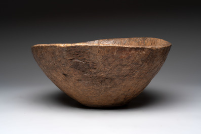 Two wooden Gothic panels, a bowl, board and a gaffel, 15th C. and later