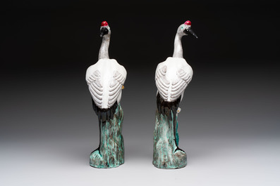 A pair of Chinese famille rose 'crane' groups, 19th C.