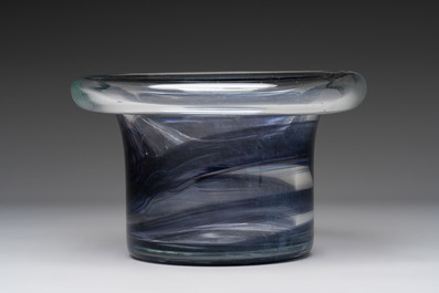 Willem Heesen (The Netherlands, 1925-2007): Two glass vases, signed and numbered, De Oude Horn, 1978
