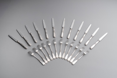 A set of 12 silver dessert forks and dessert knives, 835/000, Wolfers Fr&egrave;res, Brussels, 20th C.
