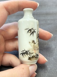 A Chinese wucai and two famille rose miniature vases and four famille rose snuff bottles, Wanli, Qianlong and Shen De Tang 慎德堂 marks, 19/20th C.