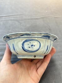 Five Chinese blue and white 'klapmuts' bowls with figural design, Wanli