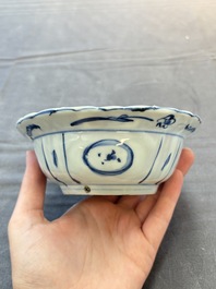 Five Chinese blue and white 'klapmuts' bowls with figural design, Wanli