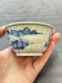 13 Chinese blue and white cups and 15 saucers, Kangxi