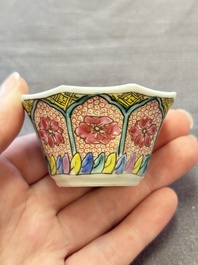13 Chinese famille rose cups and 15 saucers, Yongzheng/Qianlong