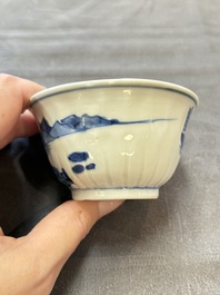 13 Chinese blue and white cups and 15 saucers, Kangxi