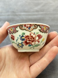 13 Chinese famille rose cups and 15 saucers, Yongzheng/Qianlong